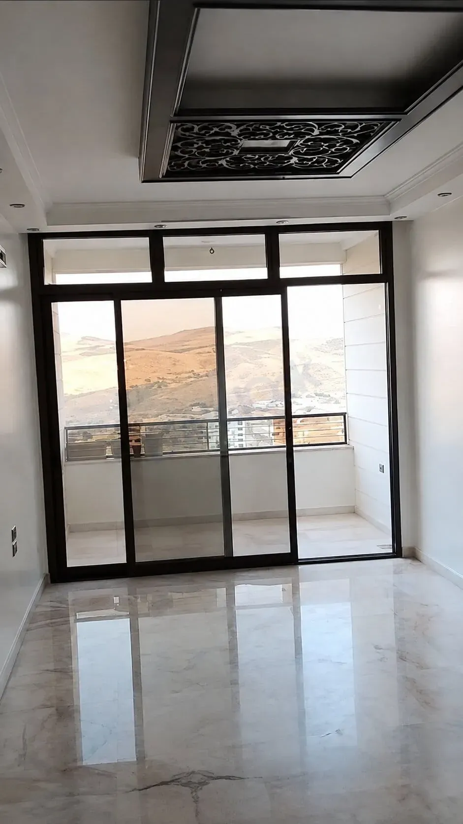 للإيجار شقة في مشروع دمر الجزيرة 16
