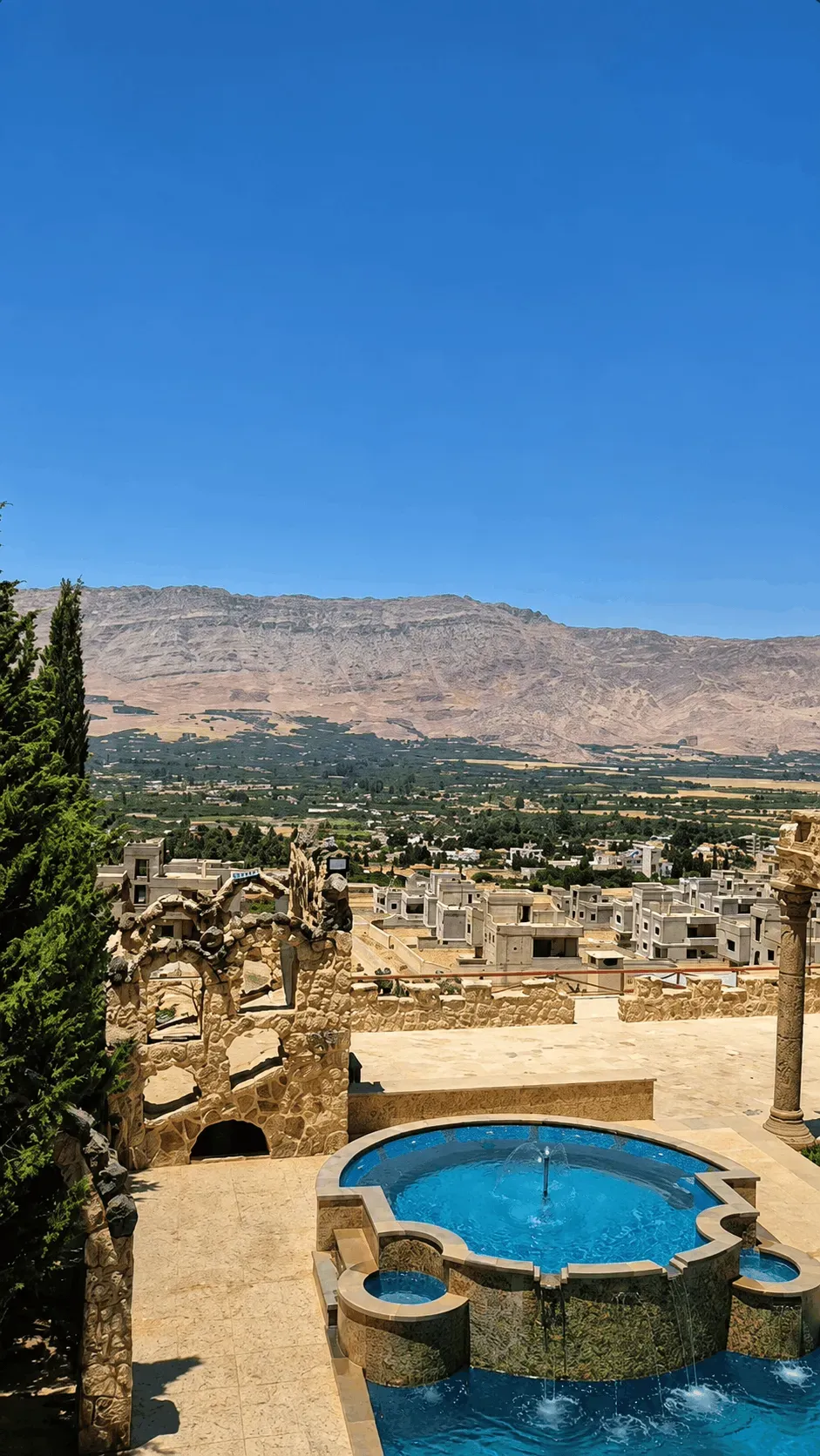 للإيجار فيلا في الزبداني كروم مضايا