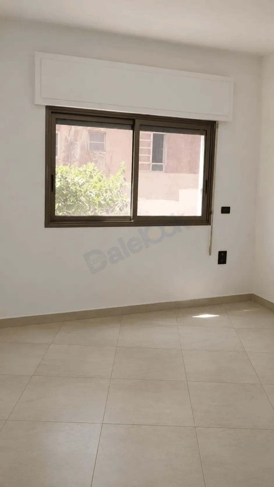 uploads/advertisements/images/للاجار_شقة_كبيرة_في_المزة_قرب_المواساة__13_-1784132878447.webp