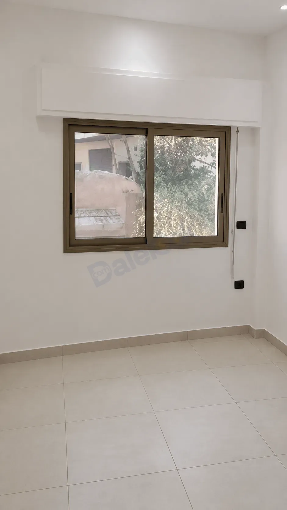 uploads/advertisements/images/للاجار_شقة_كبيرة_في_المزة_قرب_المواساة__4_-1784132878445.webp