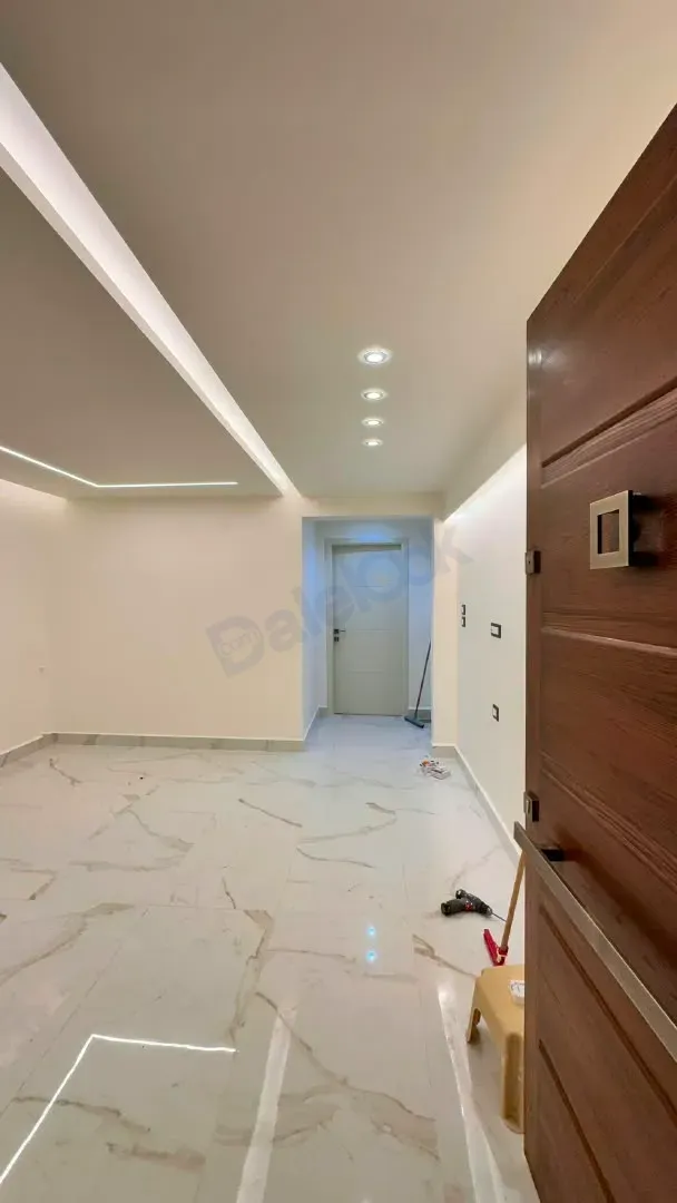 uploads/advertisements/images/للايجار_شقة_ديلوكس_في_الروضة__12_-1791209550771.webp