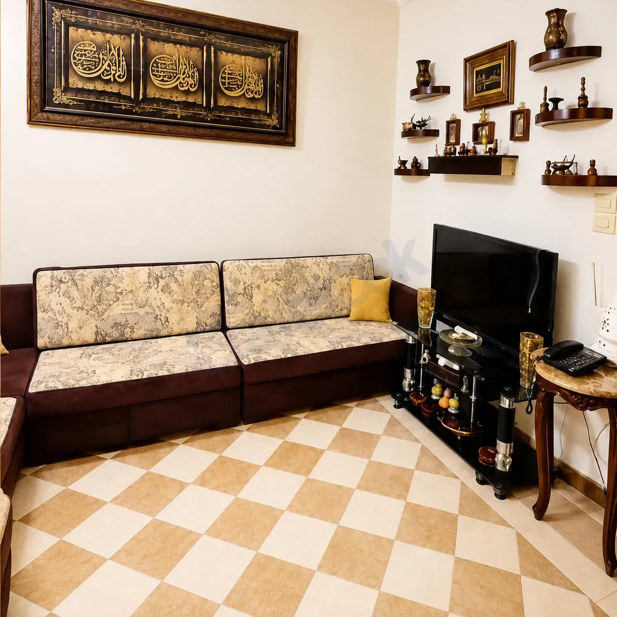uploads/advertisements/images/للبيع___منزل_عربي_فرنجي_مميز_في_القيمرية__3_-1789252266262.webp