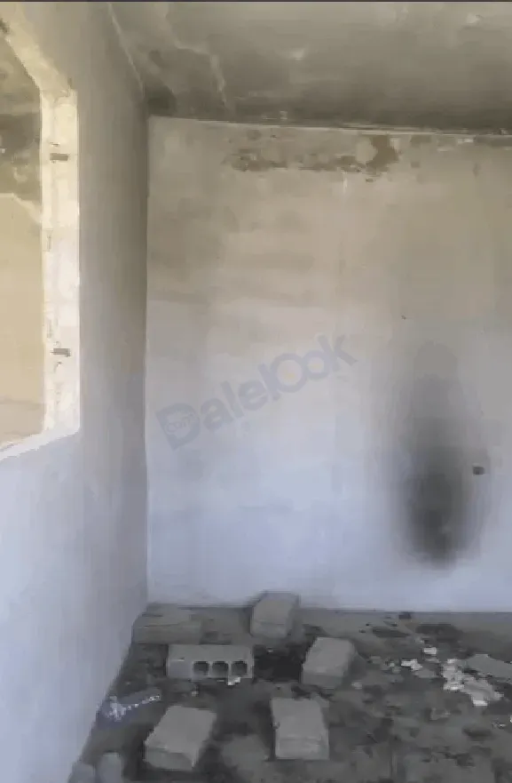 للبيع أرض عليها بيت معفش في الزبلطاني