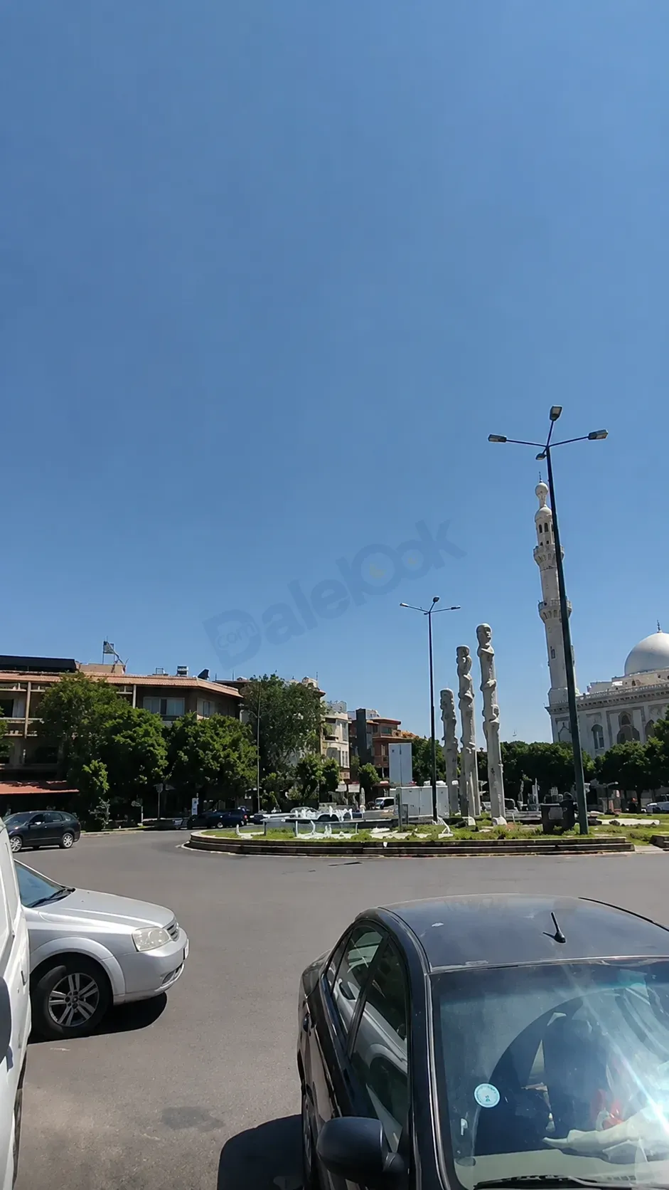 uploads/advertisements/images/للبيع_أو_الإيجار_عقار_يصلح_تجاري_في_ساحة_التحرير__4_-1784321595733.webp