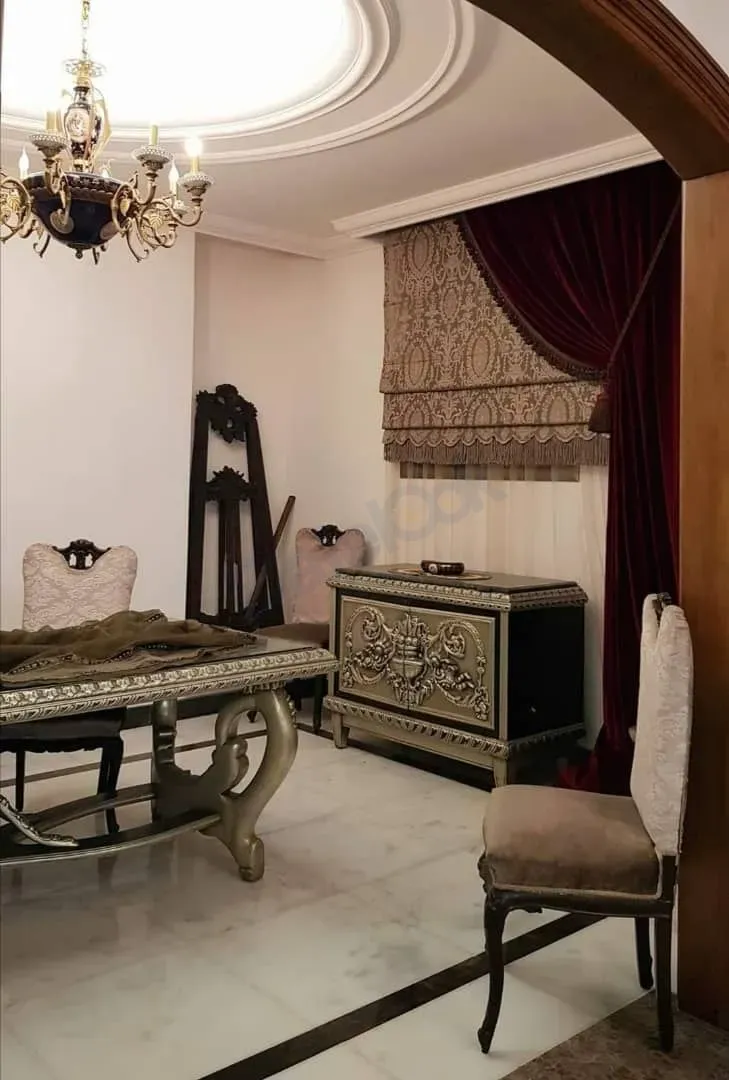 للبيع بناء كامل في المالكي قرب البوليفار