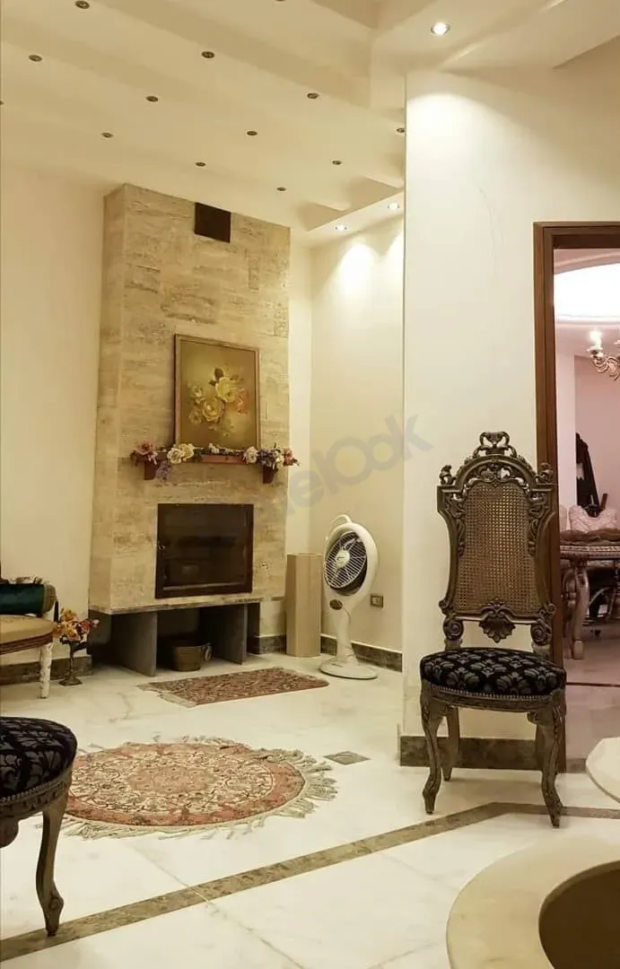 للبيع بناء كامل في المالكي قرب البوليفار