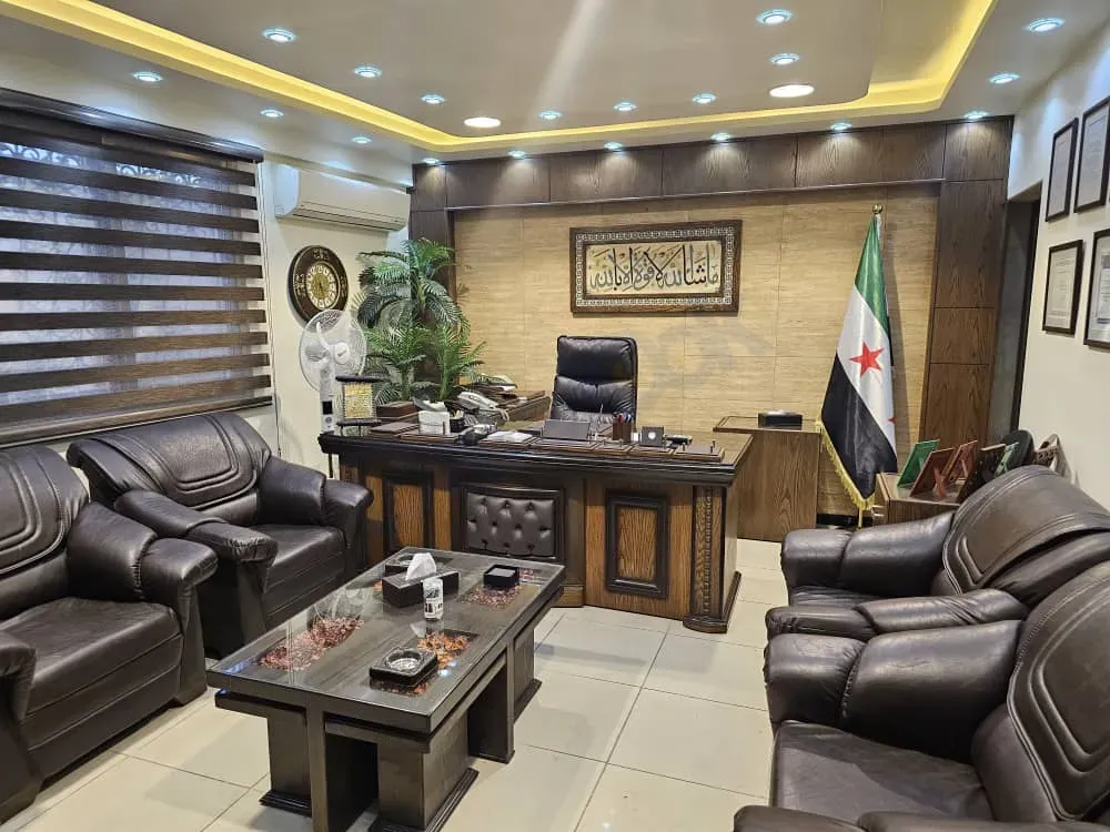 uploads/advertisements/images/للبيع_بناء_معمل_مميز_بموقع_مميز_في_دمشق_عين_ترما__8_-1792173324427.webp