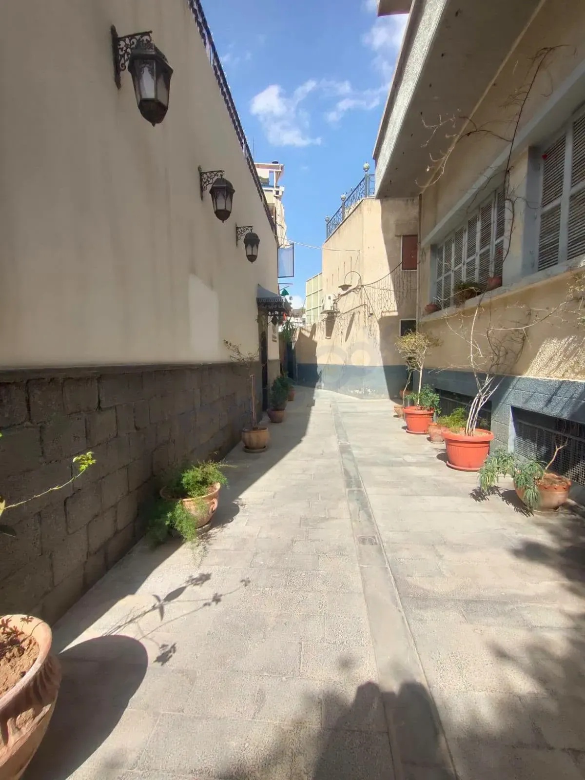 uploads/advertisements/images/للبيع_بيت_دمشقي_عربي_مرخص_تجاري_في_دمشق_باب_توما__6_-1791408831541.webp