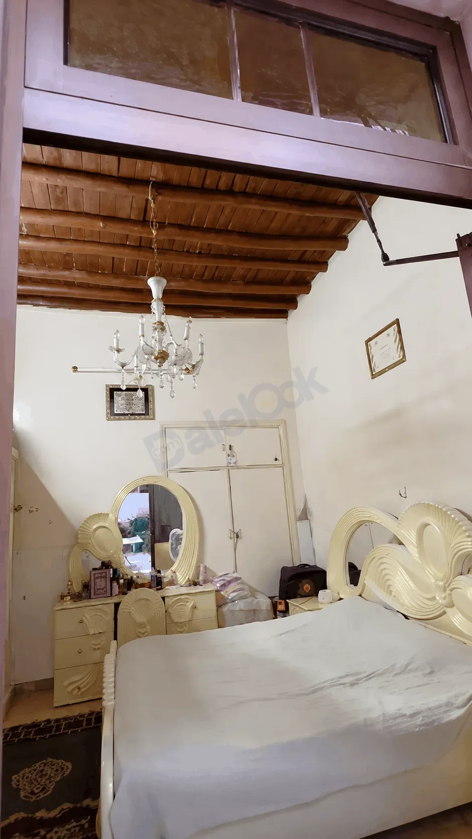 uploads/advertisements/images/للبيع_بيت_عربي_دمشقي_بمنطقة_القيمرية__7_-1784657675986.webp