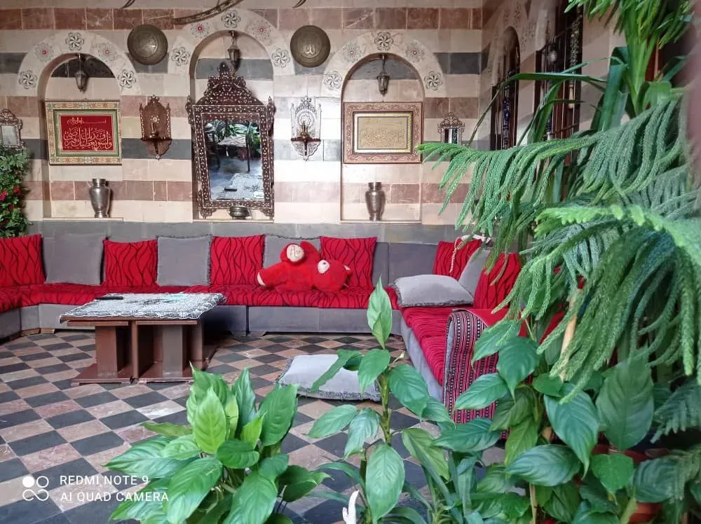 uploads/advertisements/images/للبيع_بيت_عربي_في_دمشق_الشاغور_قرب_مطعم_دار_مسك__11_-1789769141784.webp