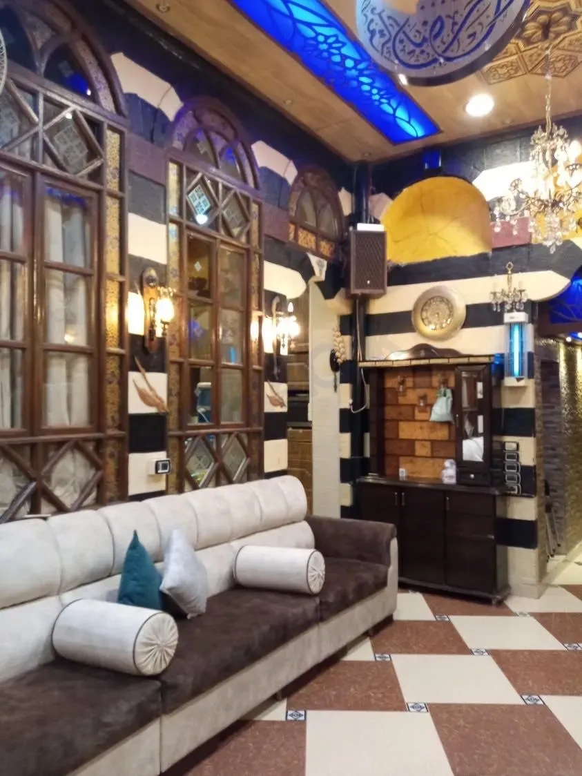 uploads/advertisements/images/للبيع_بيت_عربي_في_دمشق_القديمة_العمارة__5_-1787922885818.webp