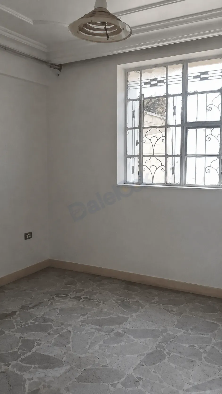uploads/advertisements/images/للبيع_بيت_في_التجارة__10_-1784077503900.webp