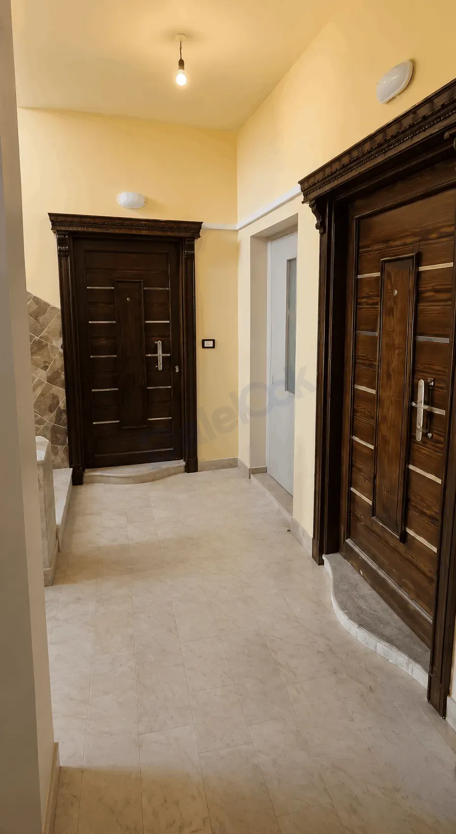 uploads/advertisements/images/للبيع_بيت_في_بيت_سحم__10_-1783103152823.webp