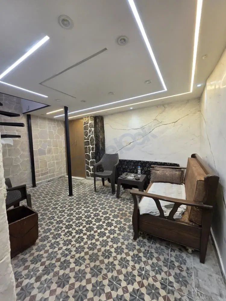 uploads/advertisements/images/للبيع_سويت_في_دمشق_ساروجا__1_-1788630385842.webp