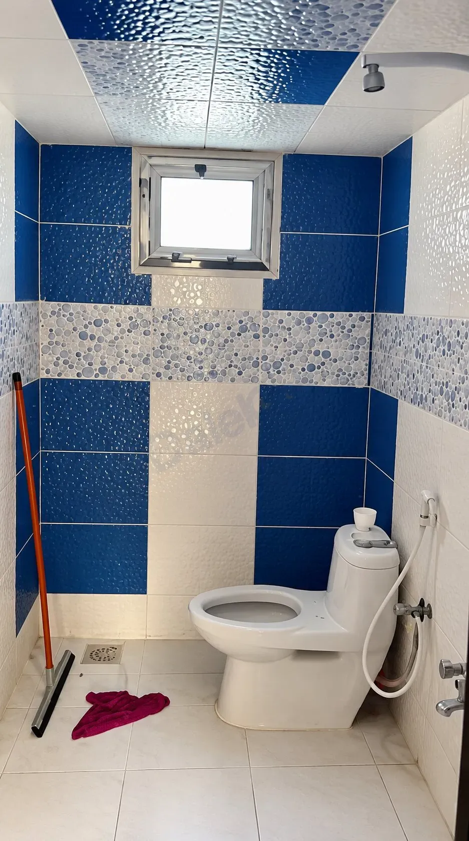 uploads/advertisements/images/للبيع_شاليه_في_اللاذقية_حي_الرائد_العربي__3_-1793390206926.webp