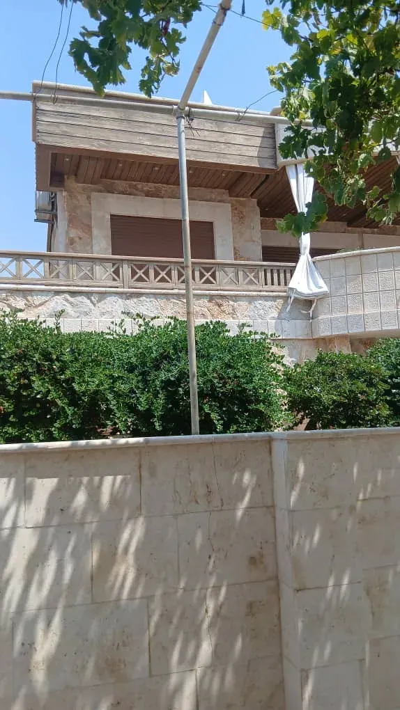 uploads/advertisements/images/للبيع_شاليه_في_اللاذقية_من_المالك__8_-1787954253217.webp