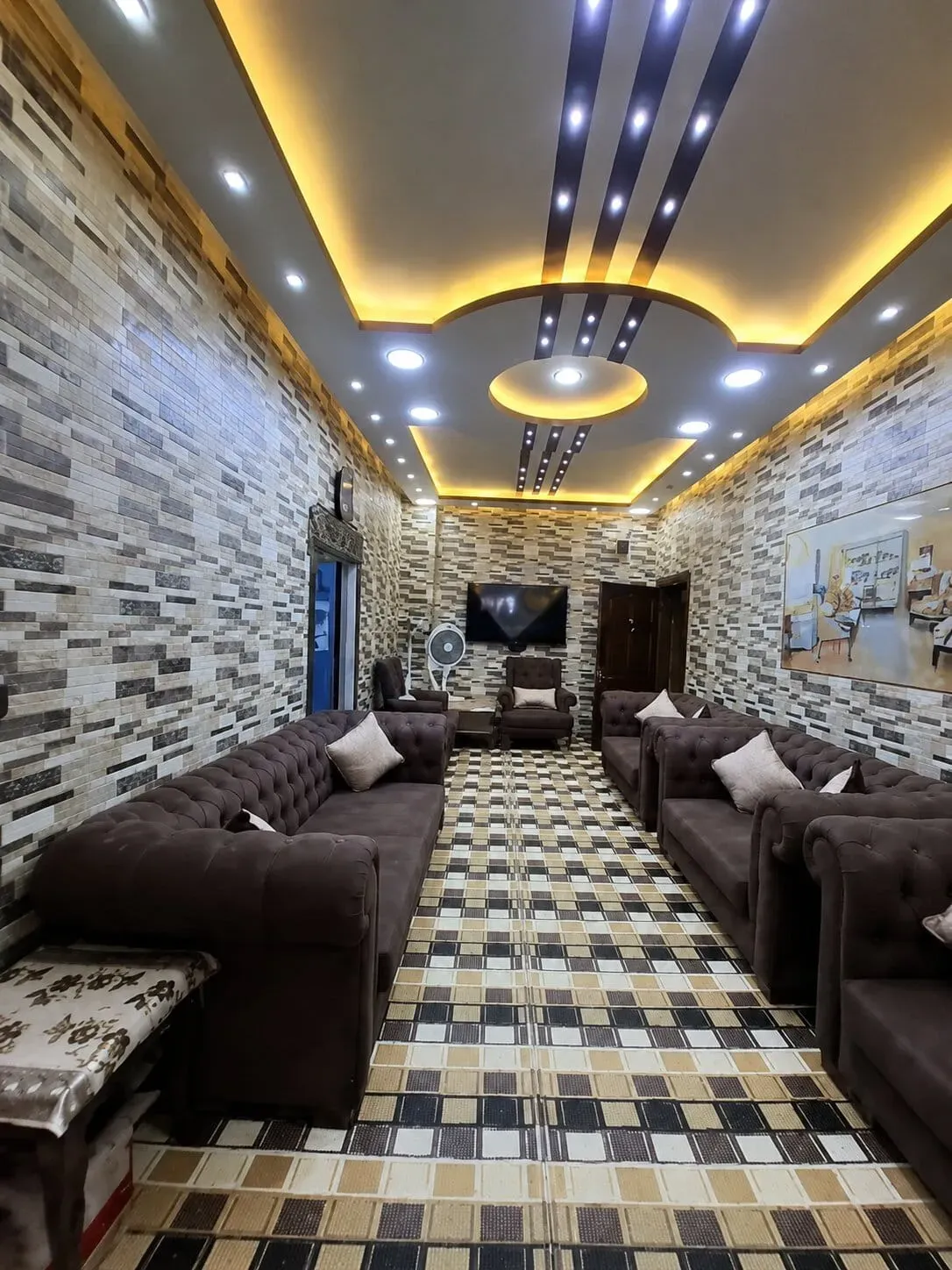 uploads/advertisements/images/للبيع_شقة__في_ببيلا_على_الشارع_العام__3_-1785954159325.webp