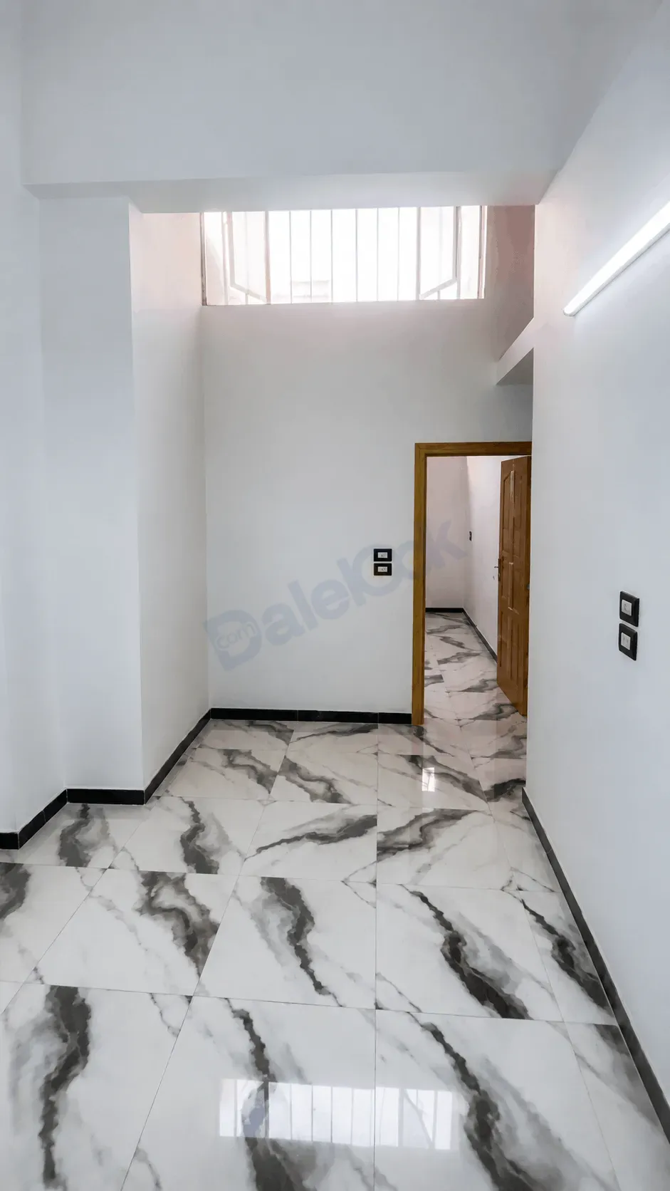 uploads/advertisements/images/للبيع_شقة_إكساء_جيد_في_عين_ترما__4_-1784922831816.webp