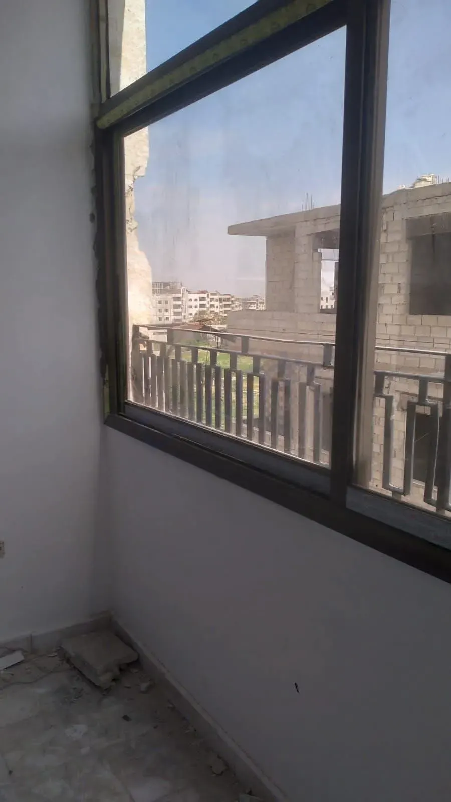 للبيع شقة بزملكا حارة شوام مجمع الخير