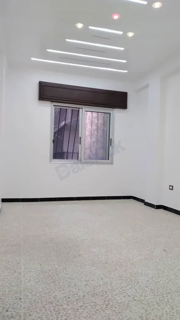 للبيع شقة بعين ترما بعد جامع طلحة عشارع