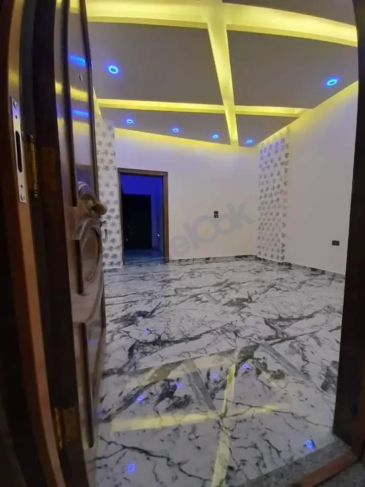 For Sale Modern Building Apartment in Muadamiyat Al-Sham, Al-Rawda Street