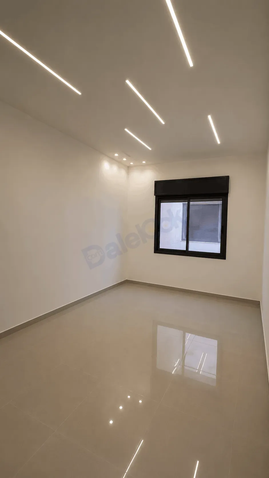 uploads/advertisements/images/للبيع_شقة_ديلوكس_في_صحنايا__9_-1784221179074.webp