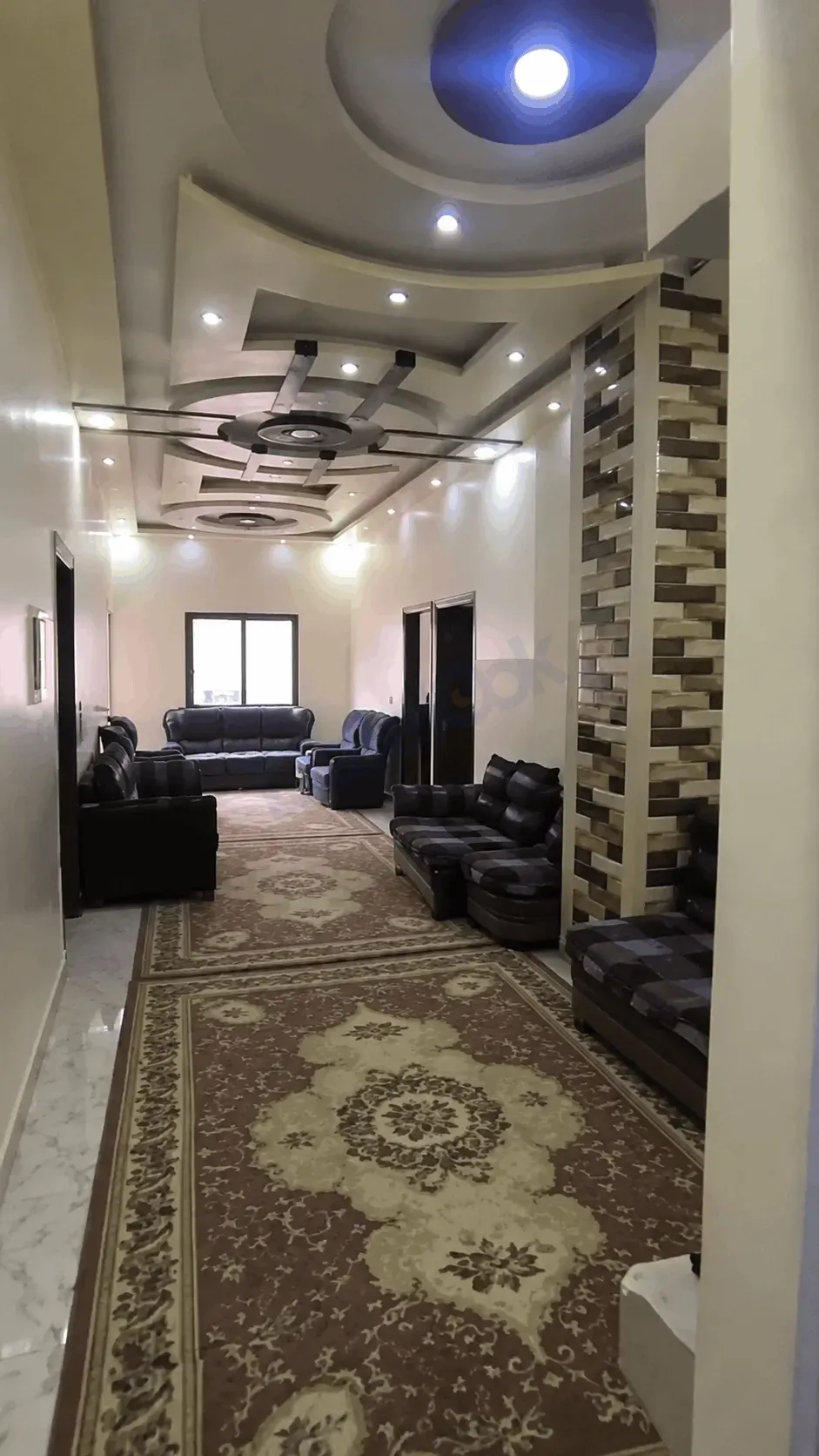 للبيع شقة سكنية ببيلا بموقع متميز