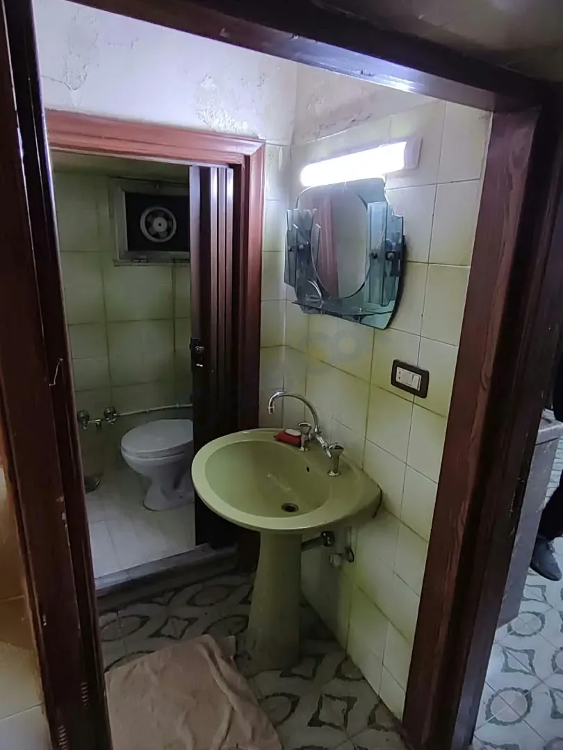 uploads/advertisements/images/للبيع_شقة_سكنية_في_الزاهرة_القديمة_بعد_المركز_الثقافي__2_-1793192838278.webp