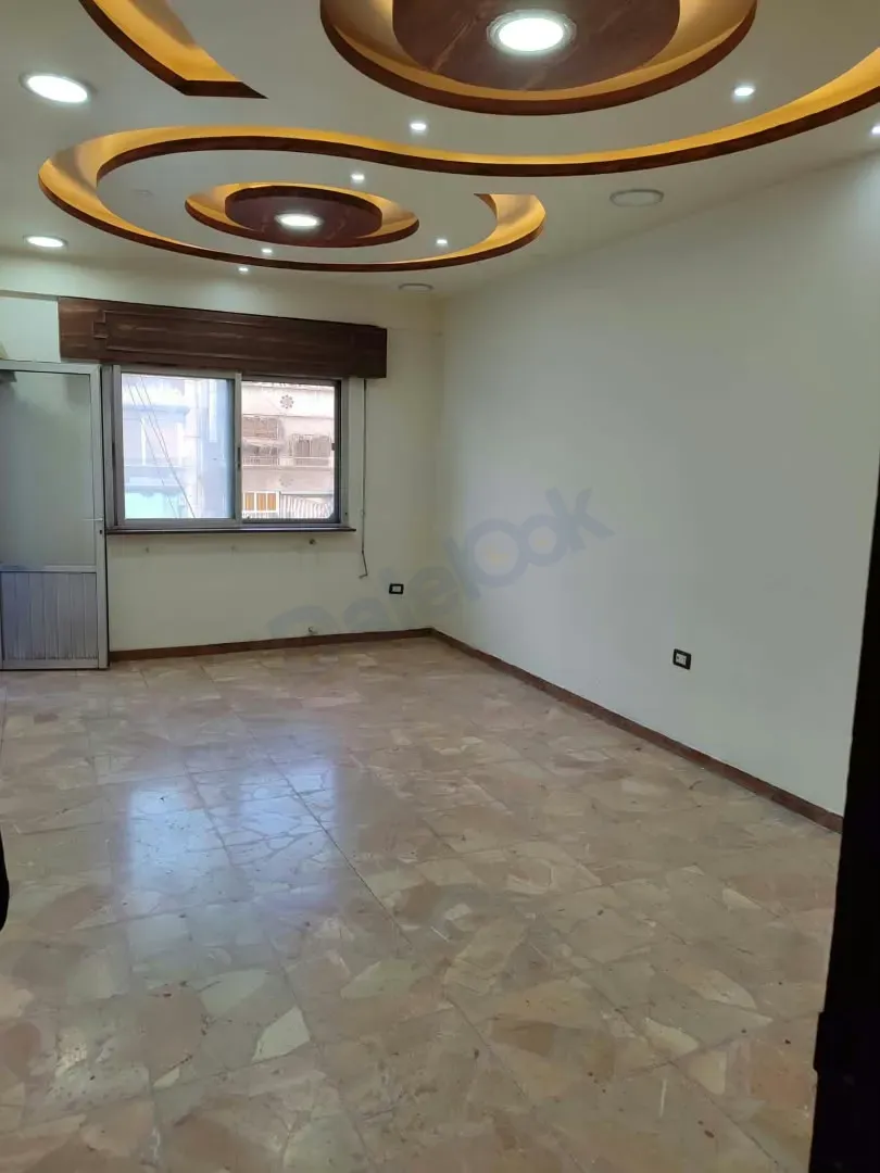 uploads/advertisements/images/للبيع_شقة_سكنية_في_الزاهرة_القديمة_بعد_المركز_الثقافي__6_-1793192838278.webp