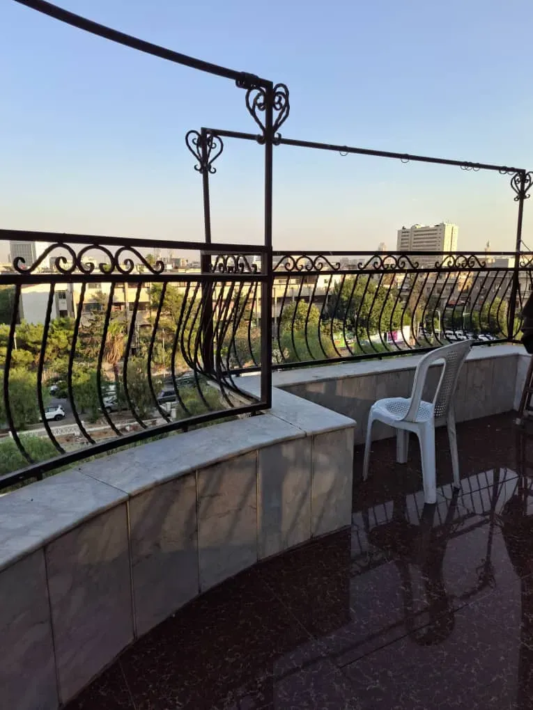 uploads/advertisements/images/للبيع_شقة_سكنية_في_الميسات__2_-1789419690374.webp
