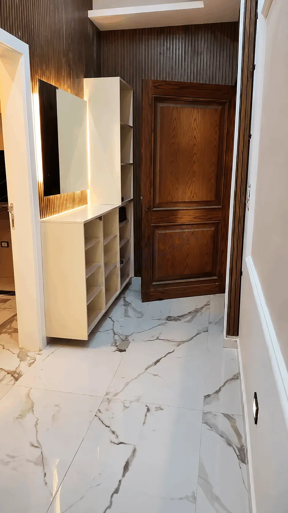 للبيع شقة سكنية في جديدة عرطوز البلد