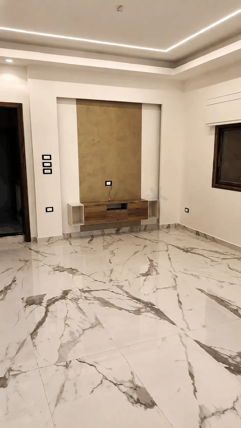 للبيع شقة سكنية في جديدة عرطوز البلد