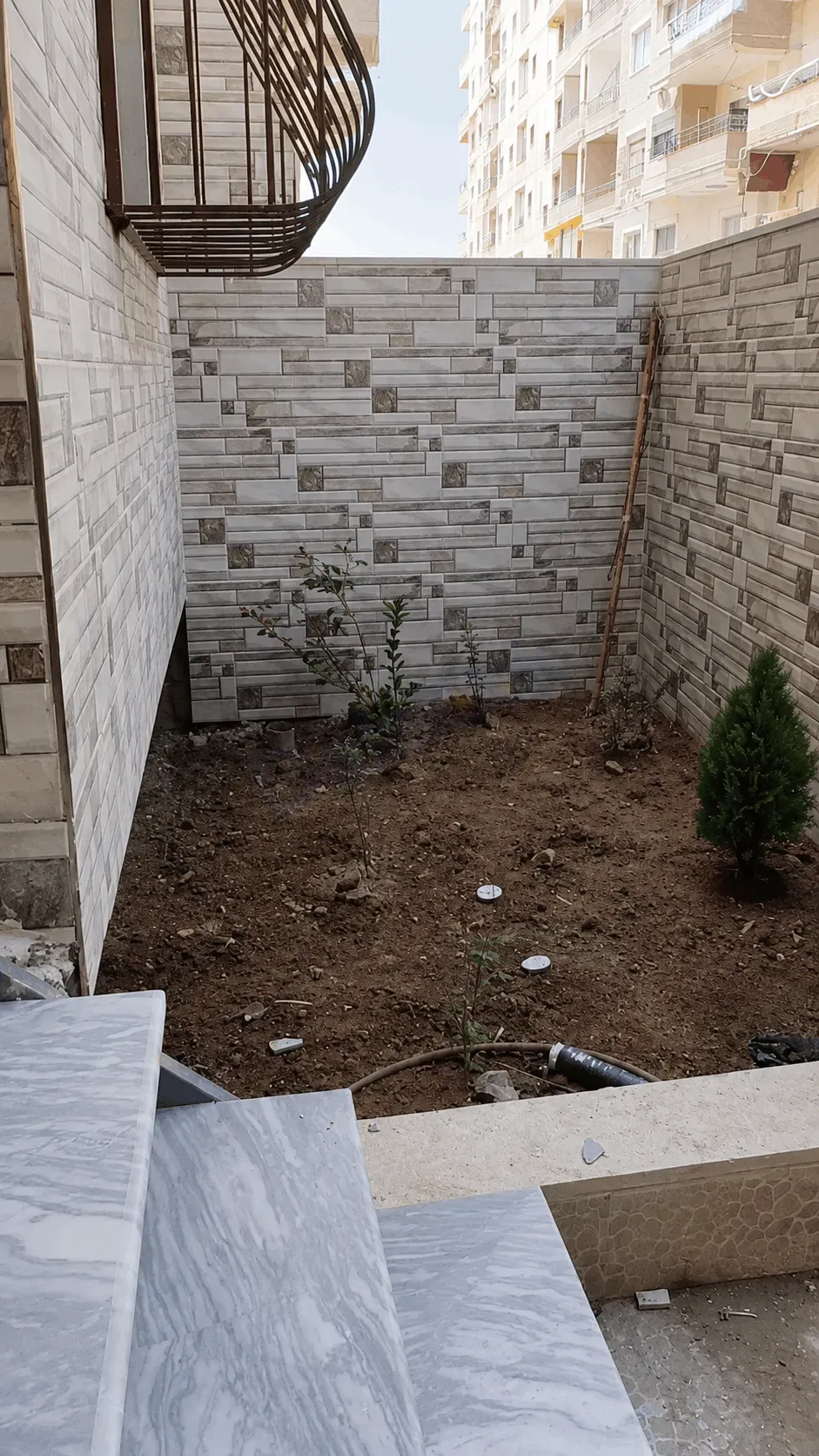 للبيع شقة سكنية في جرمانا البلدية
