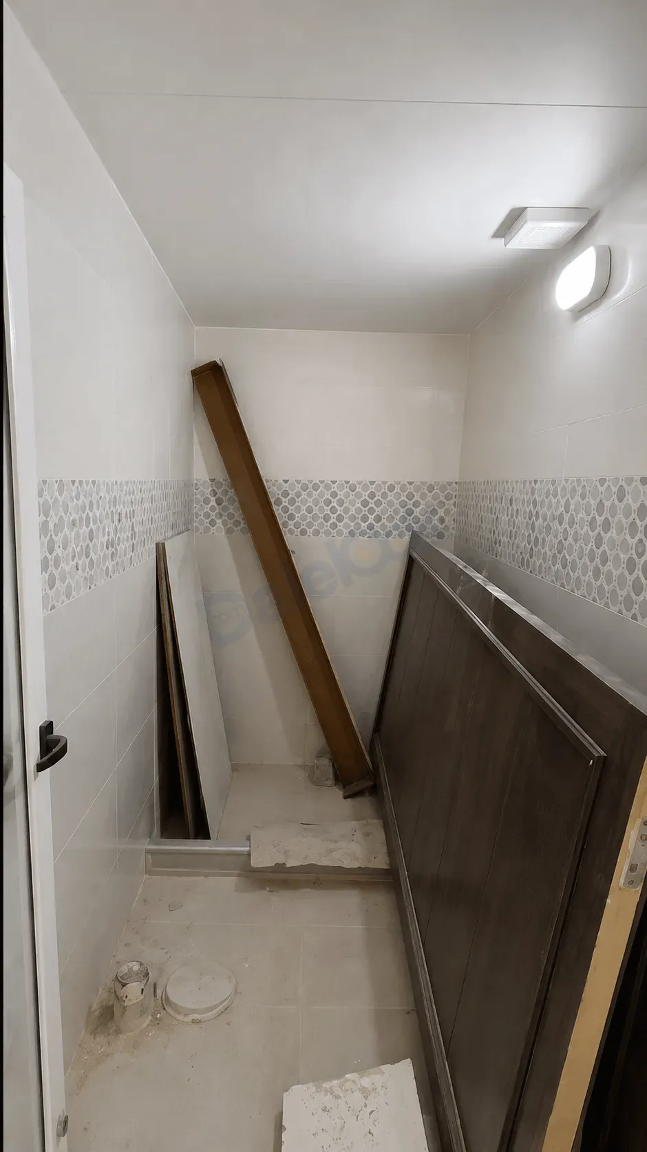 uploads/advertisements/images/للبيع_شقة_سكنية_في_جرمانا_البلدية__7_-1783881849627.webp