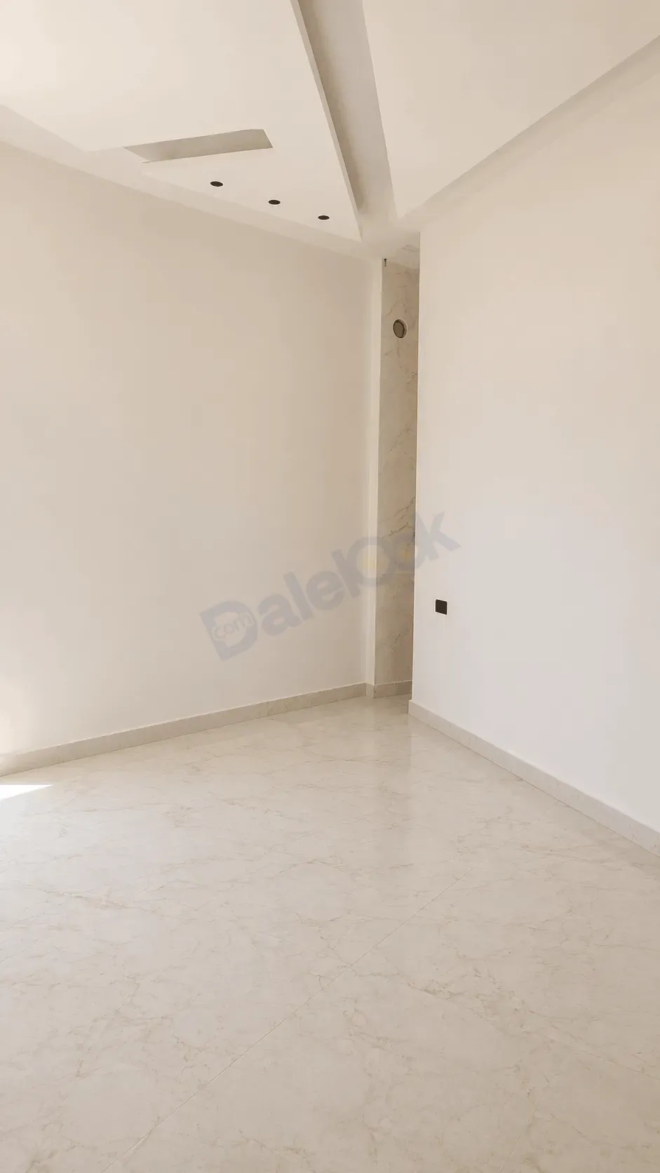 uploads/advertisements/images/للبيع_شقة_سكنية_في_جرمانا_الروضة__7_-1783866486625.webp