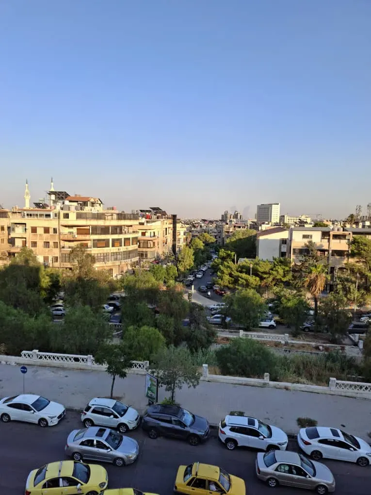 uploads/advertisements/images/للبيع_شقة_سكنية_في_دمشق_الميسات__6_-1791068033314.webp
