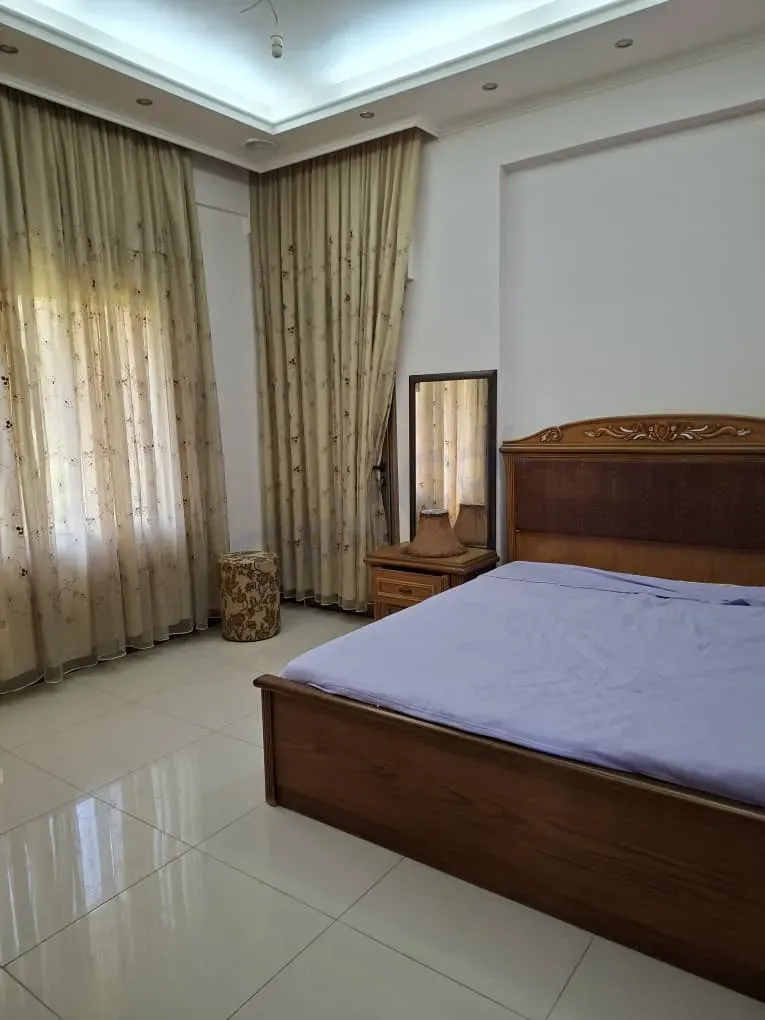 uploads/advertisements/images/للبيع_شقة_سكنية_في_دمشق_شارع_برنية_نسق_اول__15_-1791068477788.webp