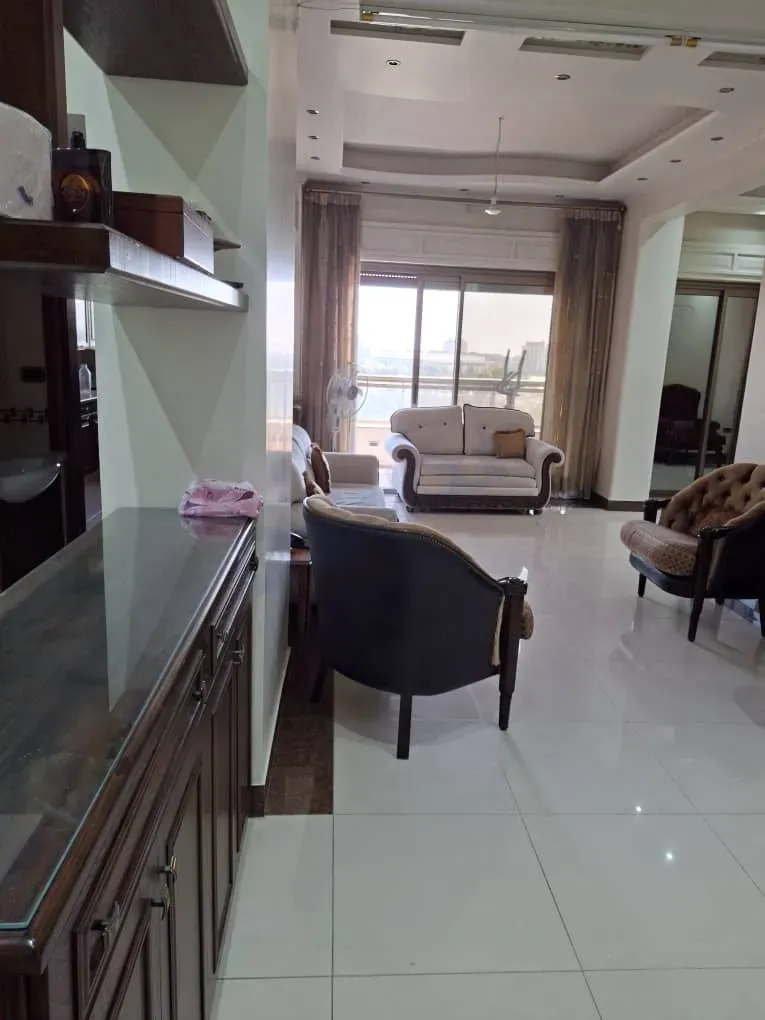 uploads/advertisements/images/للبيع_شقة_سكنية_في_دمشق_شارع_برنية_نسق_اول__9_-1791068477787.webp