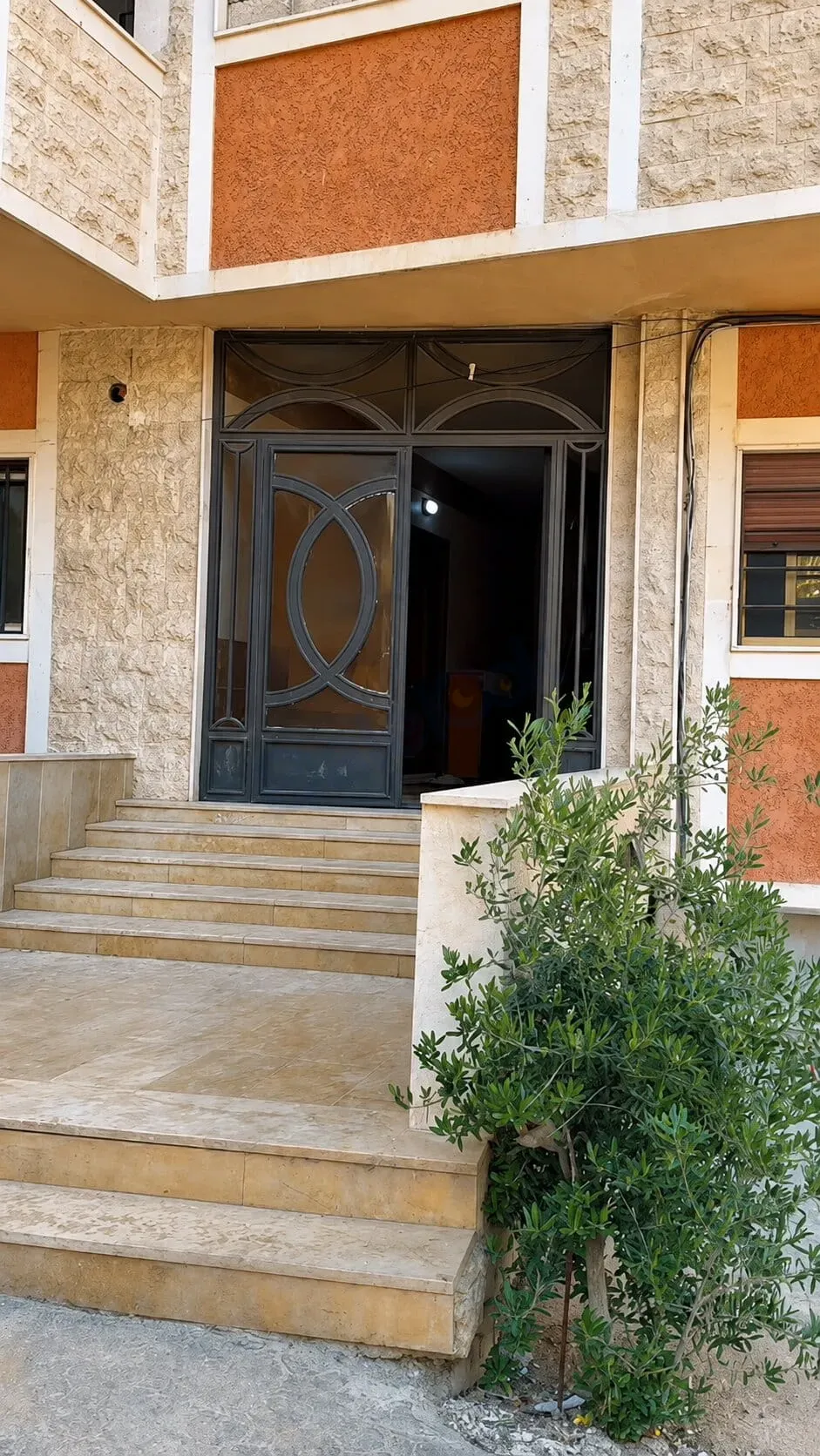 uploads/advertisements/images/للبيع_شقة_سكنية_في_قدسيا_شارع_السلام__2_-1785623201543.webp