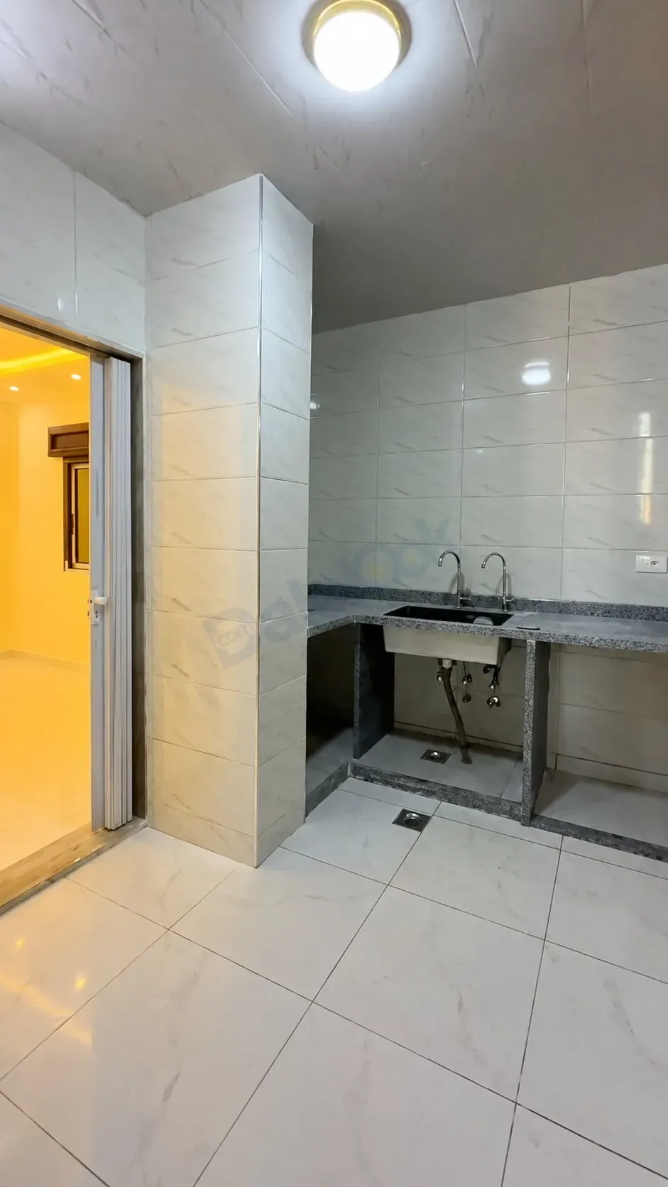 uploads/advertisements/images/للبيع_شقة_سكنية_في_قدسيا_شارع_السلام__4_-1785623701058.webp