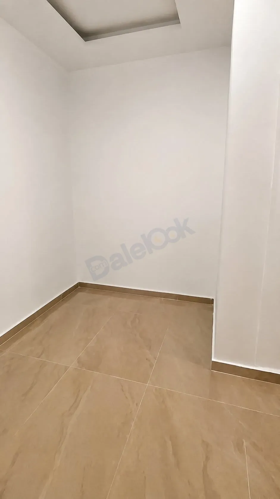 uploads/advertisements/images/للبيع_شقة_سكنية_في_قدسيا_شارع_المعهد__2_-1785624800166.webp