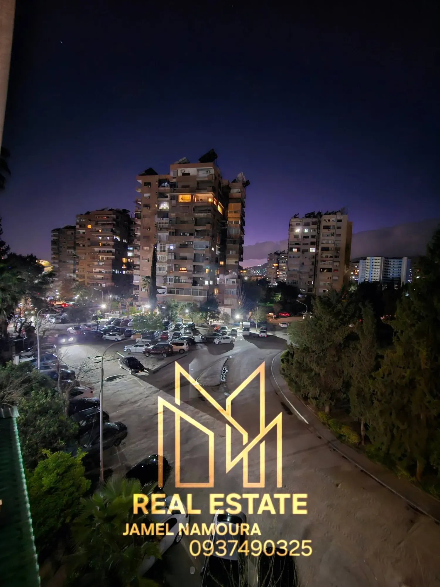 للبيع شقة سكنية مميزة في شرقي التجارة
