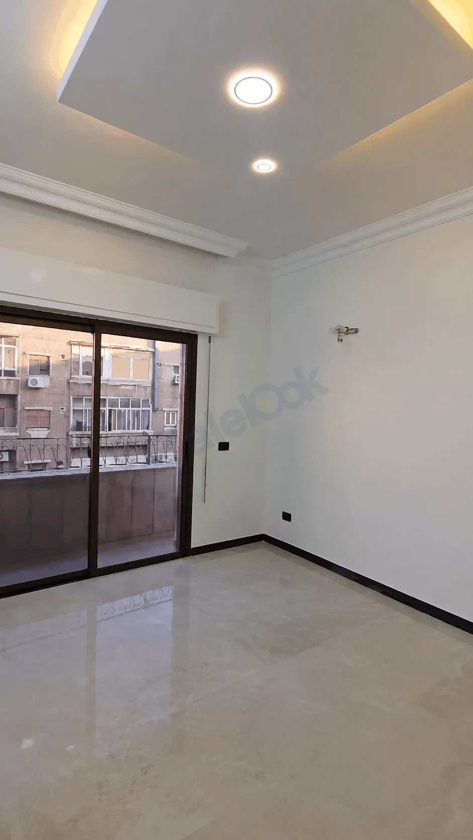 uploads/advertisements/images/للبيع_شقة_سوبر_ديلوكس_في_التجارة__5_-1785251810226.webp