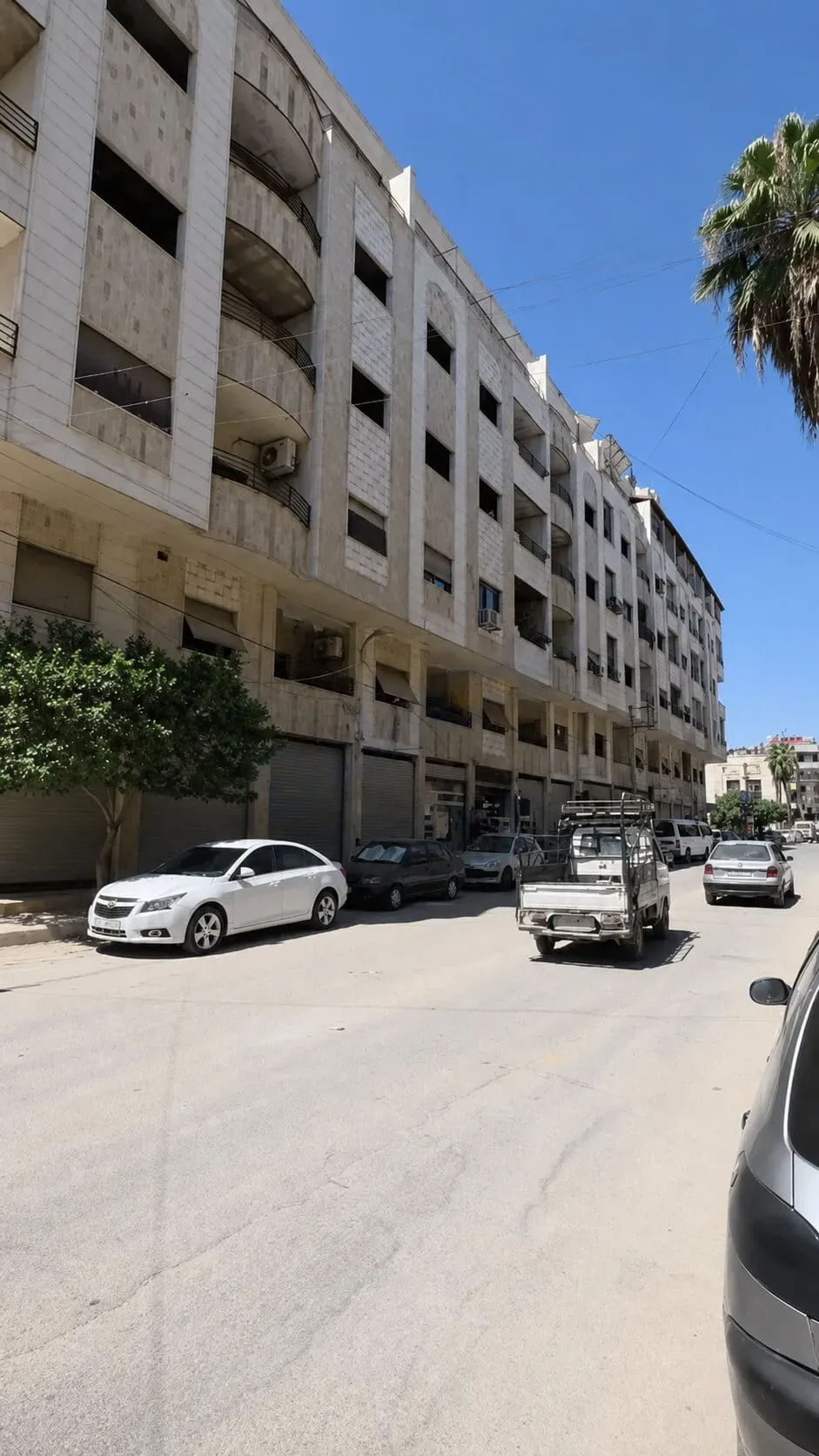 للبيع شقة عضم في جديدة عرطوز الكورنيش