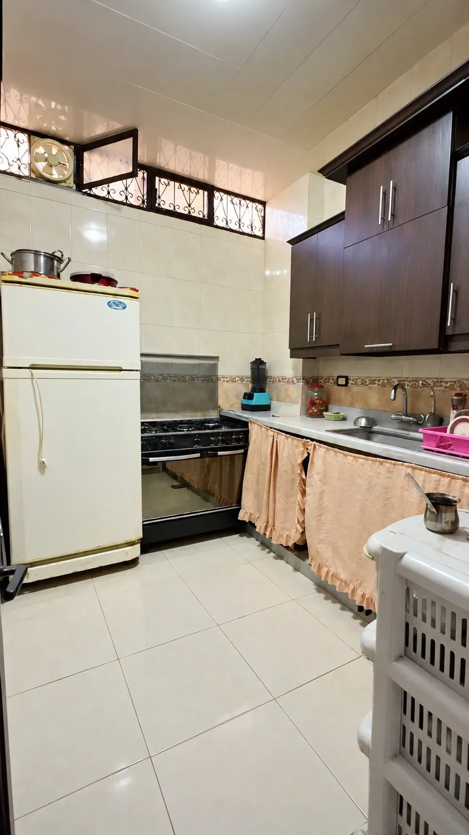 uploads/advertisements/images/للبيع_شقة_غرفتين_و_صالة_في_جديدة_عرطوز_البلد_تنظيم_البيادر__1_-1792785155226.webp