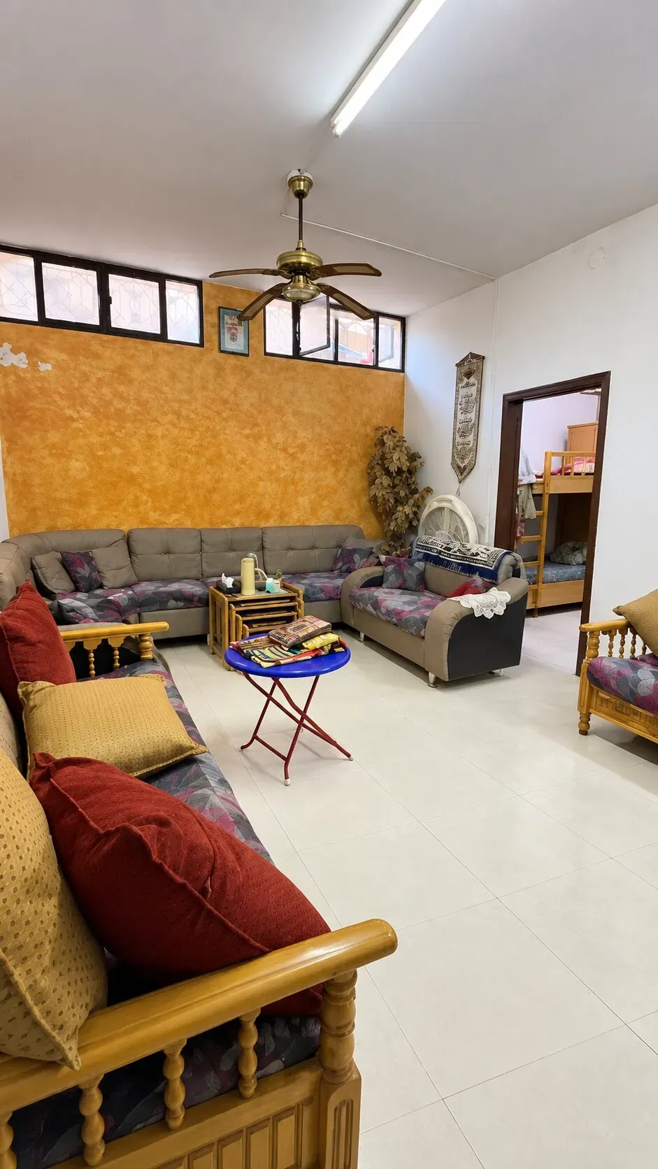 uploads/advertisements/images/للبيع_شقة_غرفتين_و_صالة_في_جديدة_عرطوز_البلد_تنظيم_البيادر__3_-1792785155226.webp