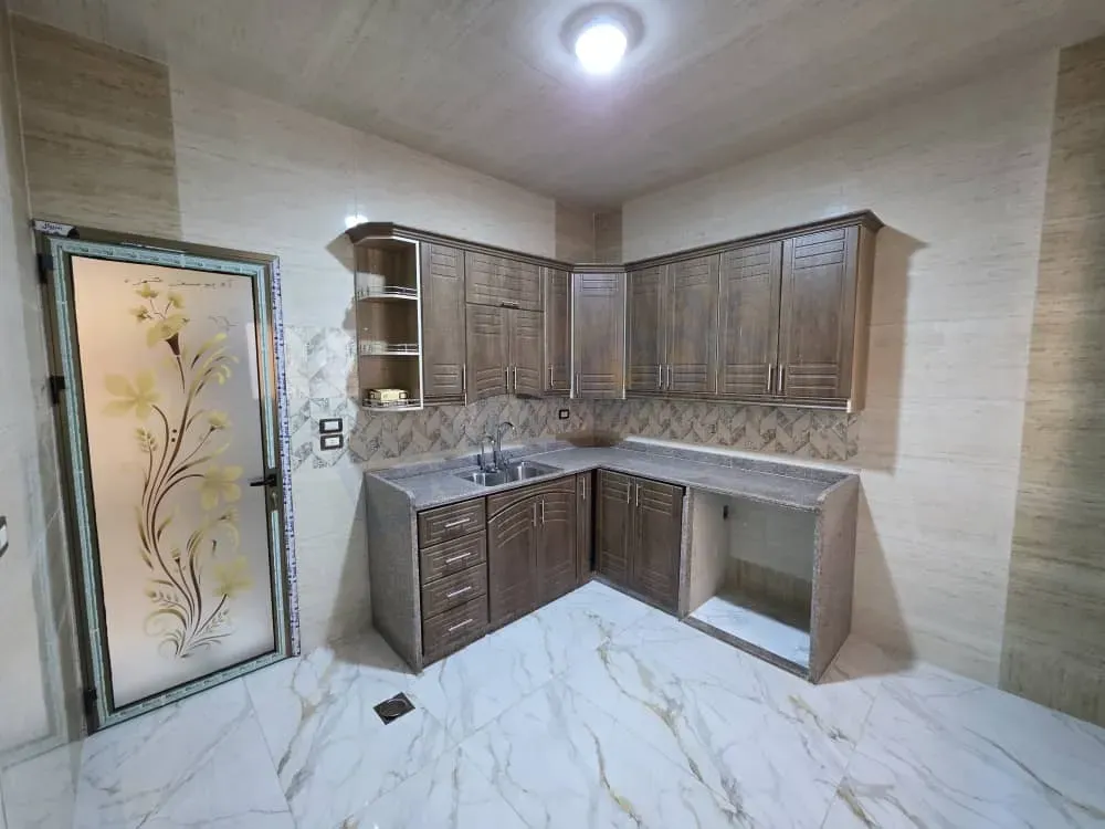 uploads/advertisements/images/للبيع_شقة_فخمة_بيت_سحم_خلف_محامص_العسلي__4_-1783368786850.webp
