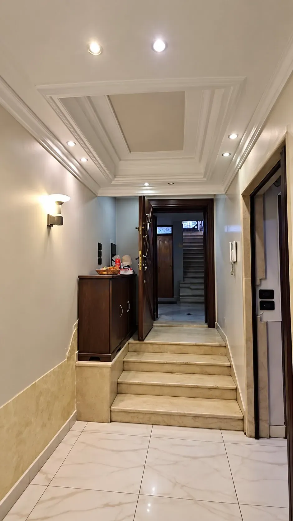 uploads/advertisements/images/للبيع_شقة_في_التجارة_شارع_جابر_بن_حيان__11_-1788649206996.webp
