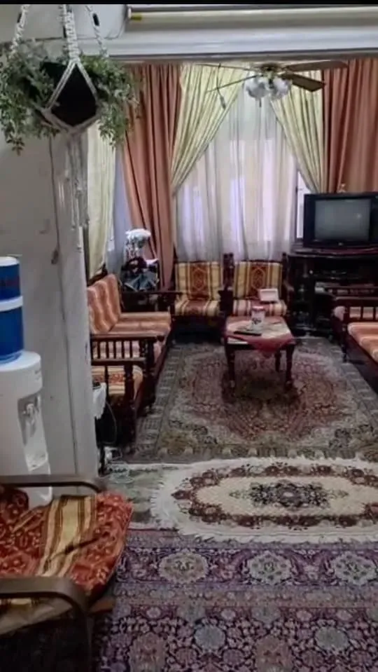 للبيع شقة في الصناعة جانب جامع المصطفى