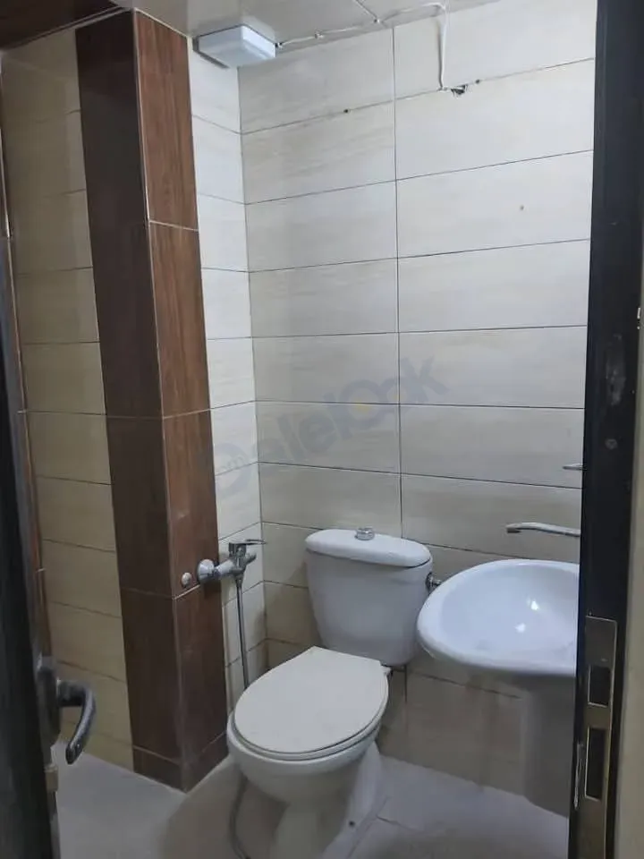 uploads/advertisements/images/للبيع_شقة_في_الصناعة_جانب_جامع_المصطفى__3_-1782513019796.webp